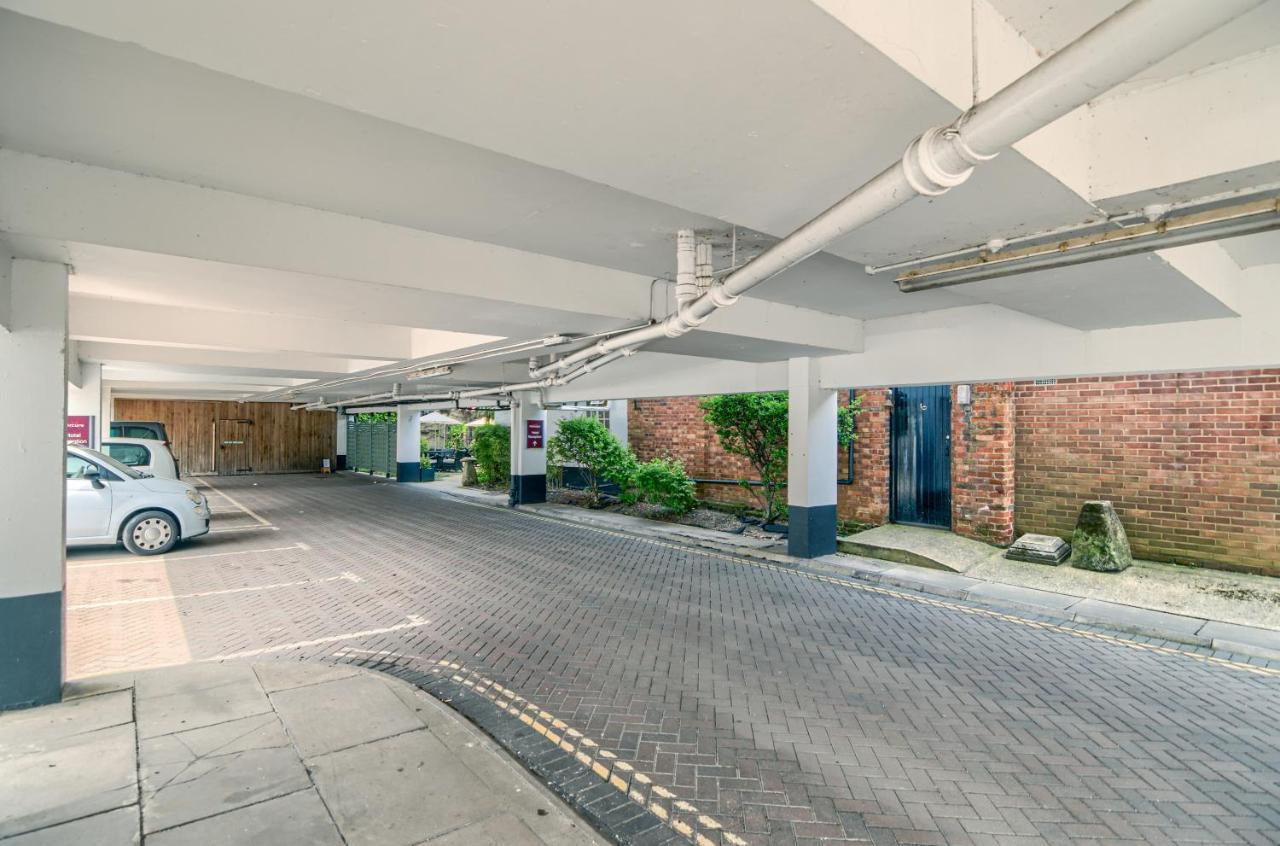 Mercure Salisbury White Hart Hotel & Apartments Εξωτερικό φωτογραφία