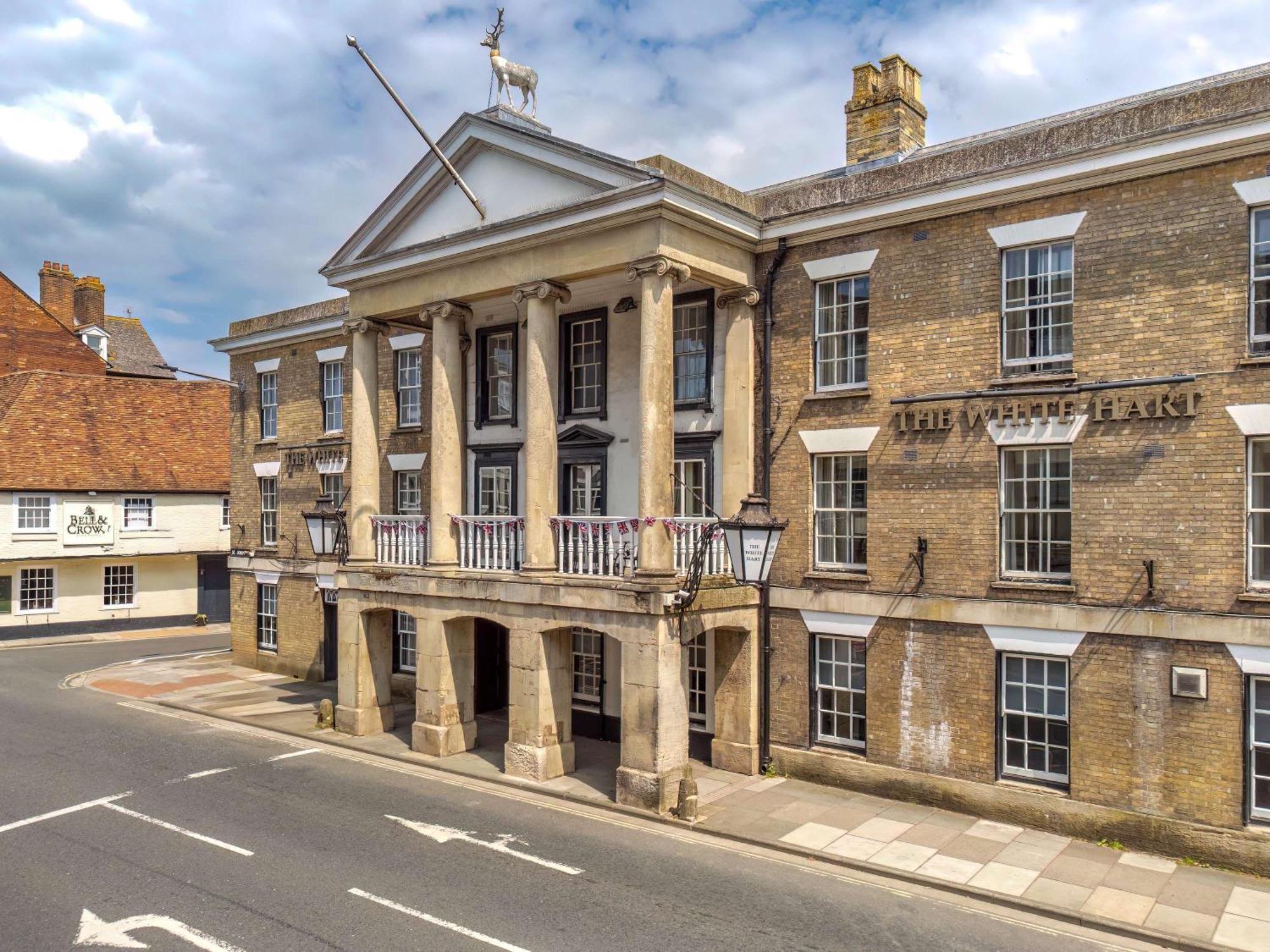Mercure Salisbury White Hart Hotel & Apartments Εξωτερικό φωτογραφία