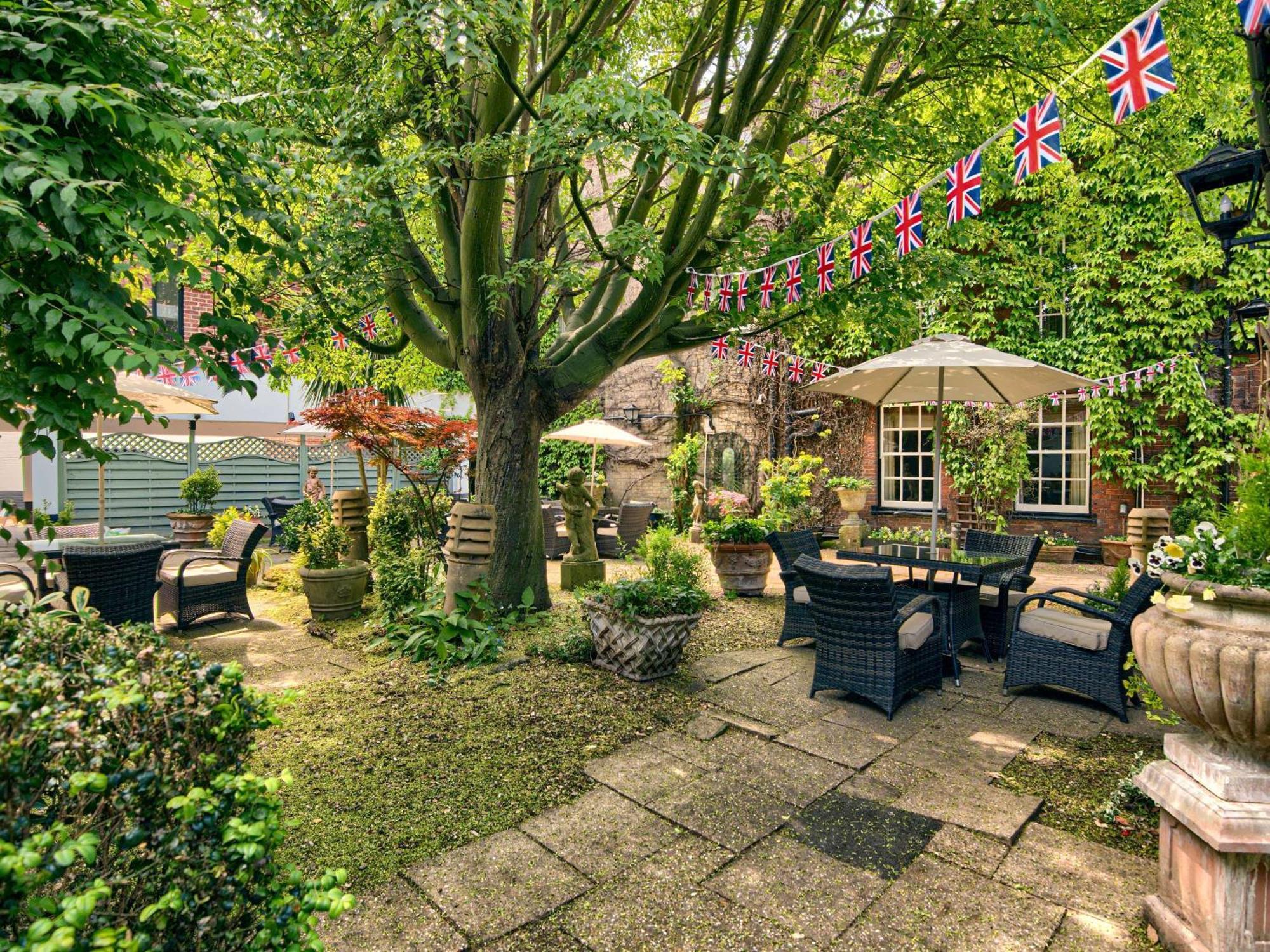 Mercure Salisbury White Hart Hotel & Apartments Εξωτερικό φωτογραφία