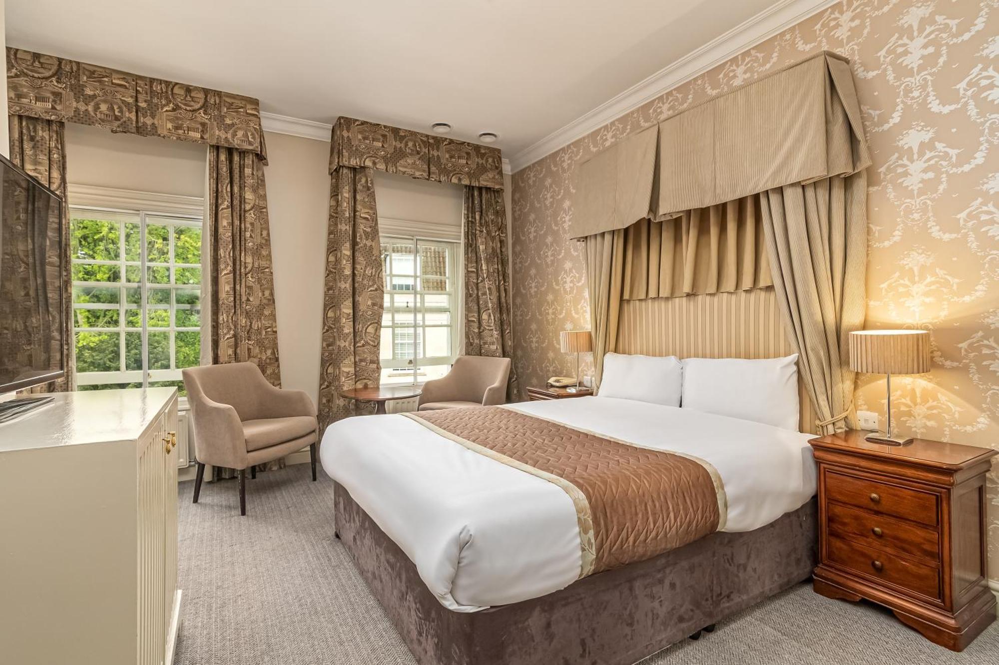 Mercure Salisbury White Hart Hotel & Apartments Εξωτερικό φωτογραφία