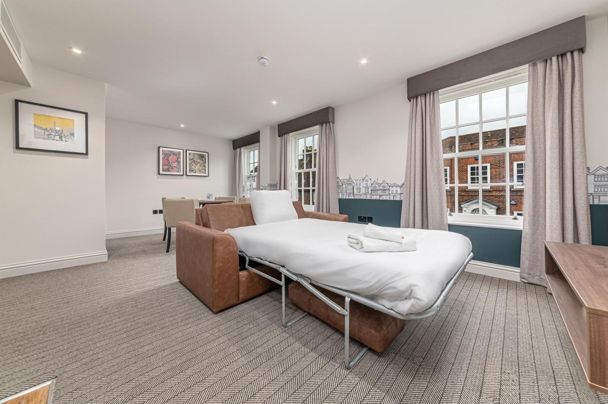 Mercure Salisbury White Hart Hotel & Apartments Εξωτερικό φωτογραφία