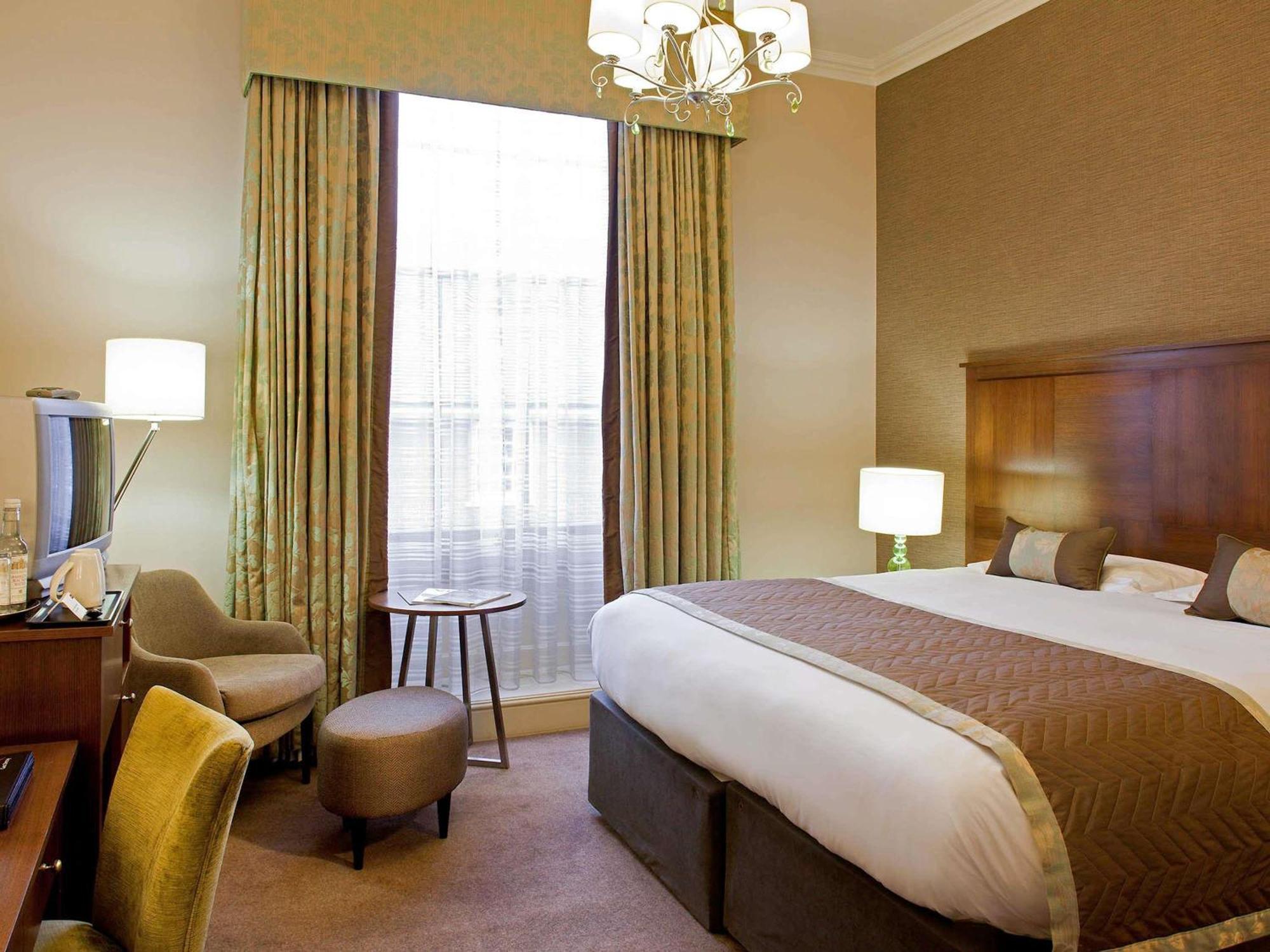 Mercure Salisbury White Hart Hotel & Apartments Εξωτερικό φωτογραφία
