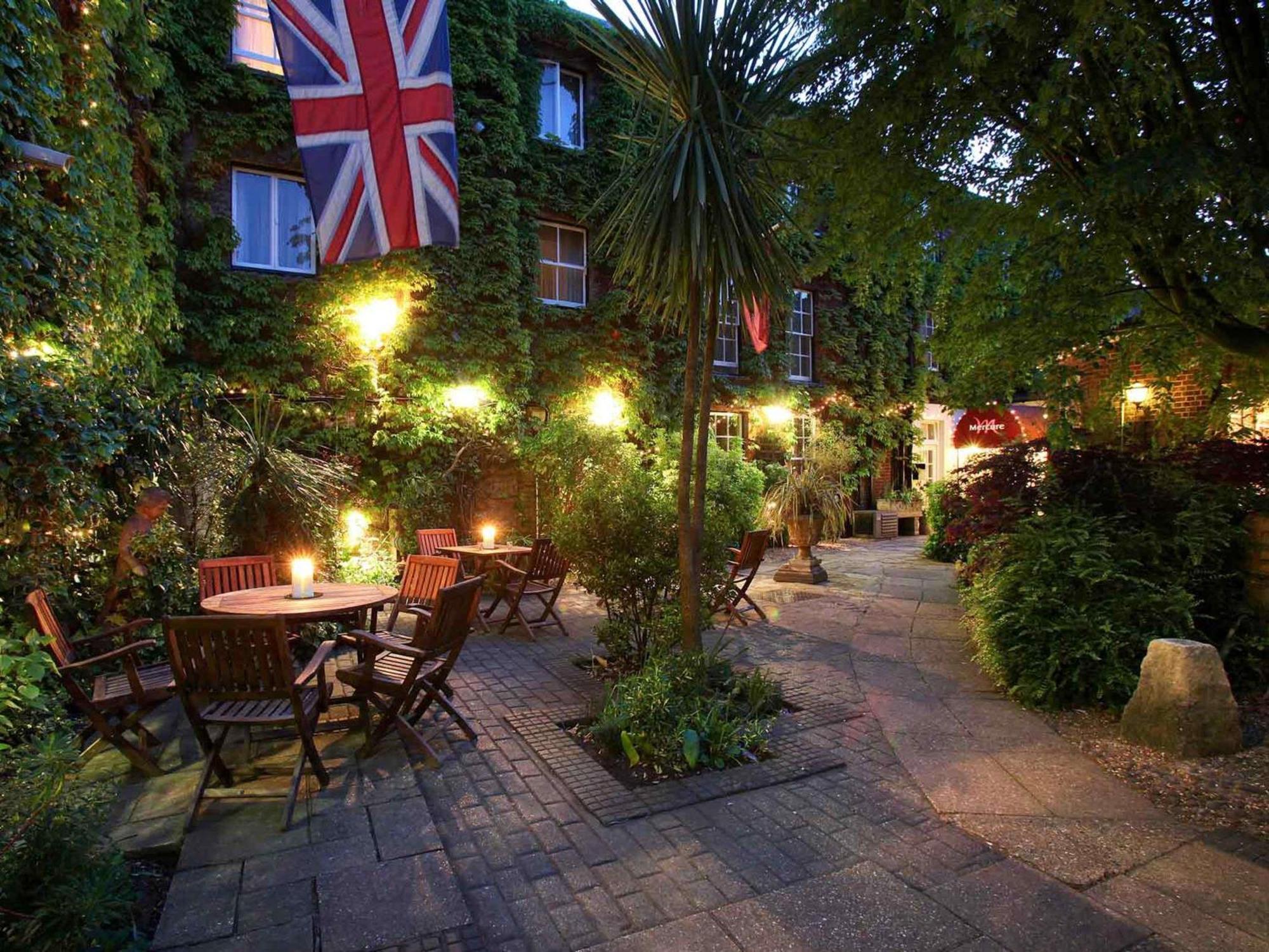 Mercure Salisbury White Hart Hotel & Apartments Εξωτερικό φωτογραφία